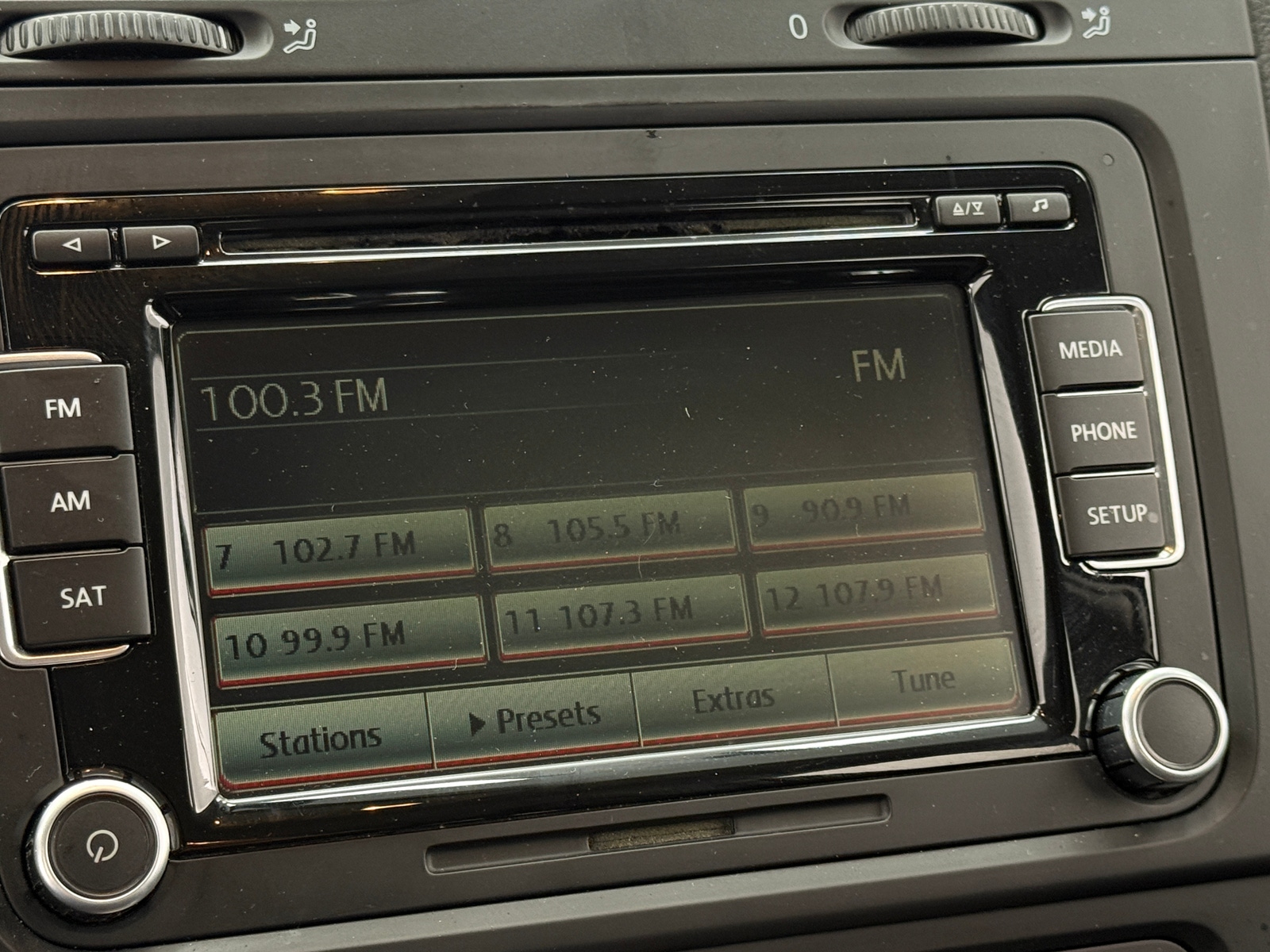 Thumbnail: 2012 Volkswagen Golf - 4