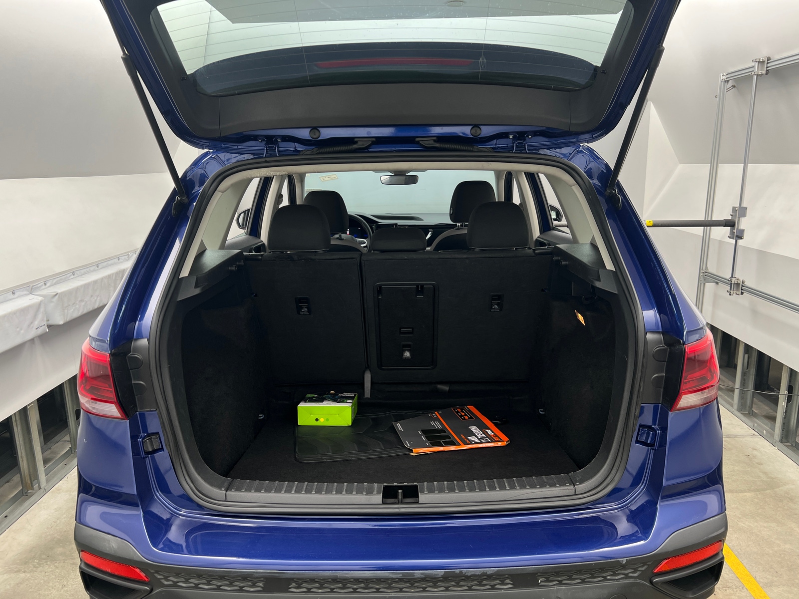 Thumbnail: 2023 Volkswagen Taos - 7