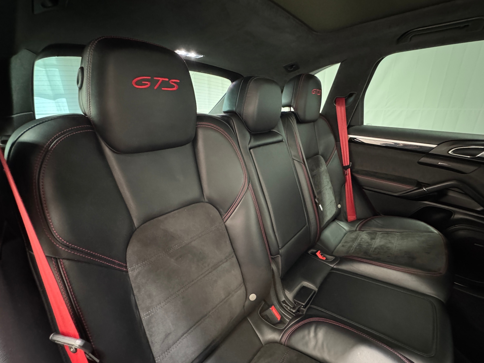 Thumbnail: 2018 Porsche Cayenne - 5