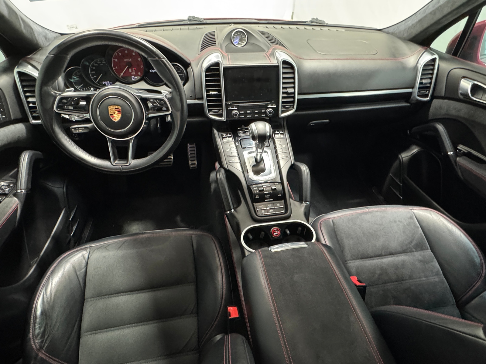 Thumbnail: 2018 Porsche Cayenne - 2