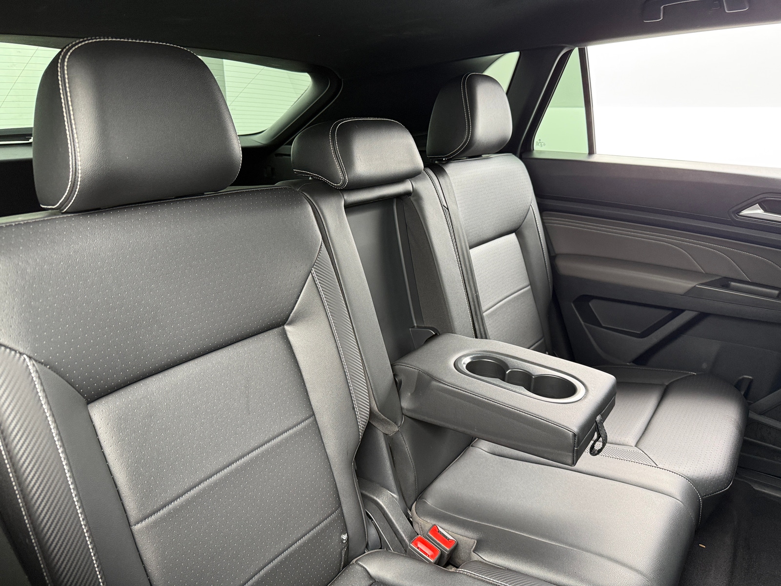 Thumbnail: 2022 Volkswagen Atlas - 5