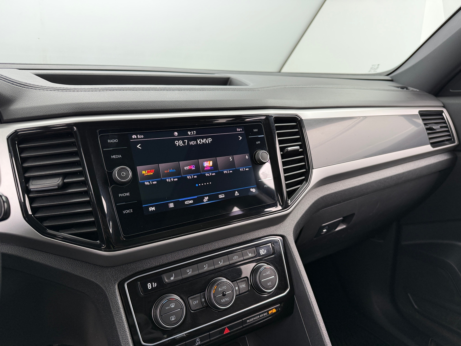 Thumbnail: 2022 Volkswagen Atlas - 3