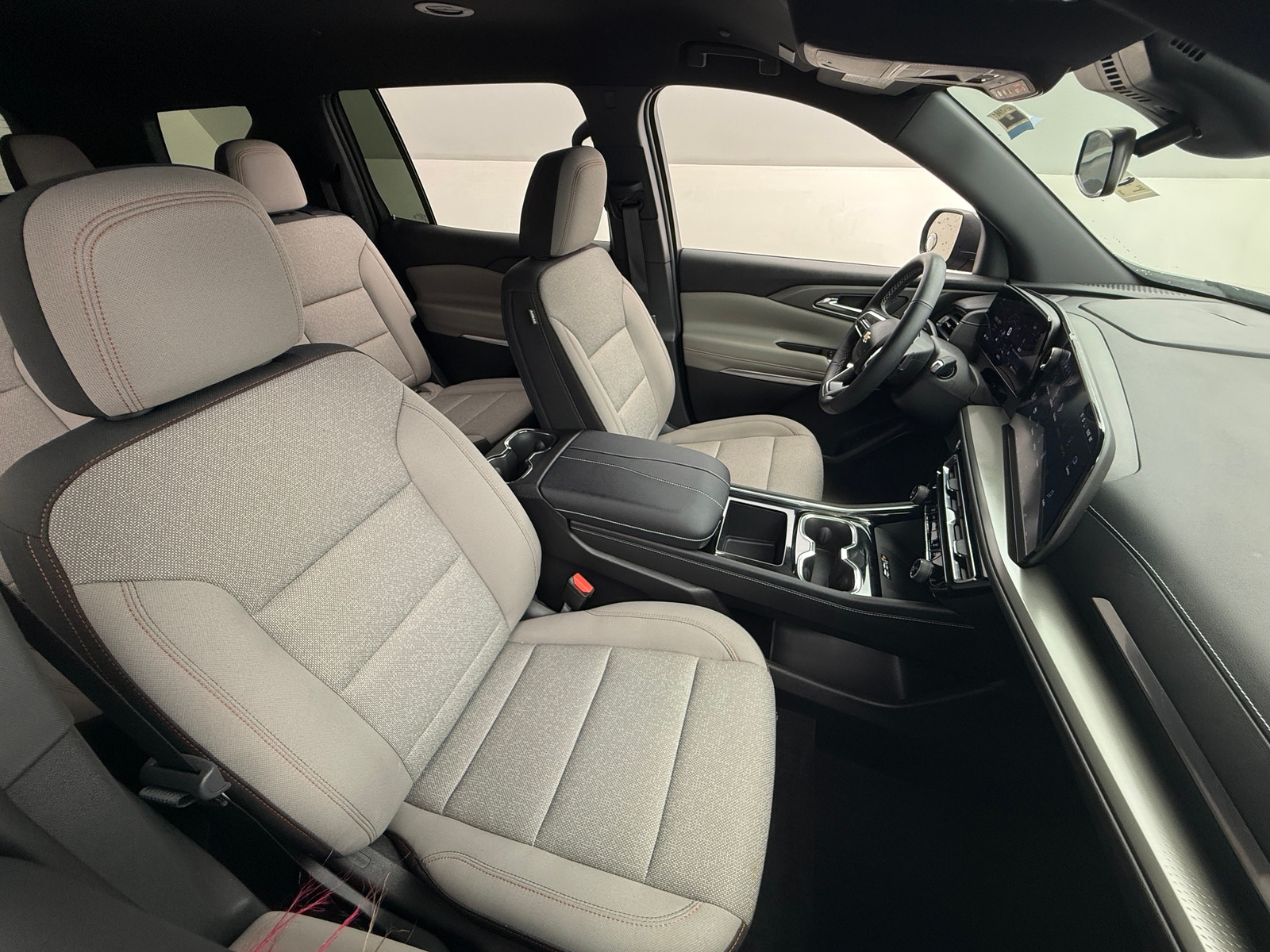 Thumbnail: 2025 Chevrolet Traverse - 2