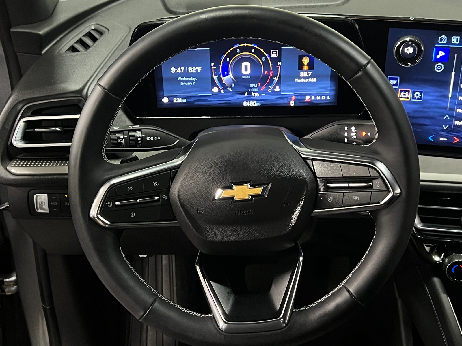 Thumbnail: 2025 Chevrolet Traverse - 5