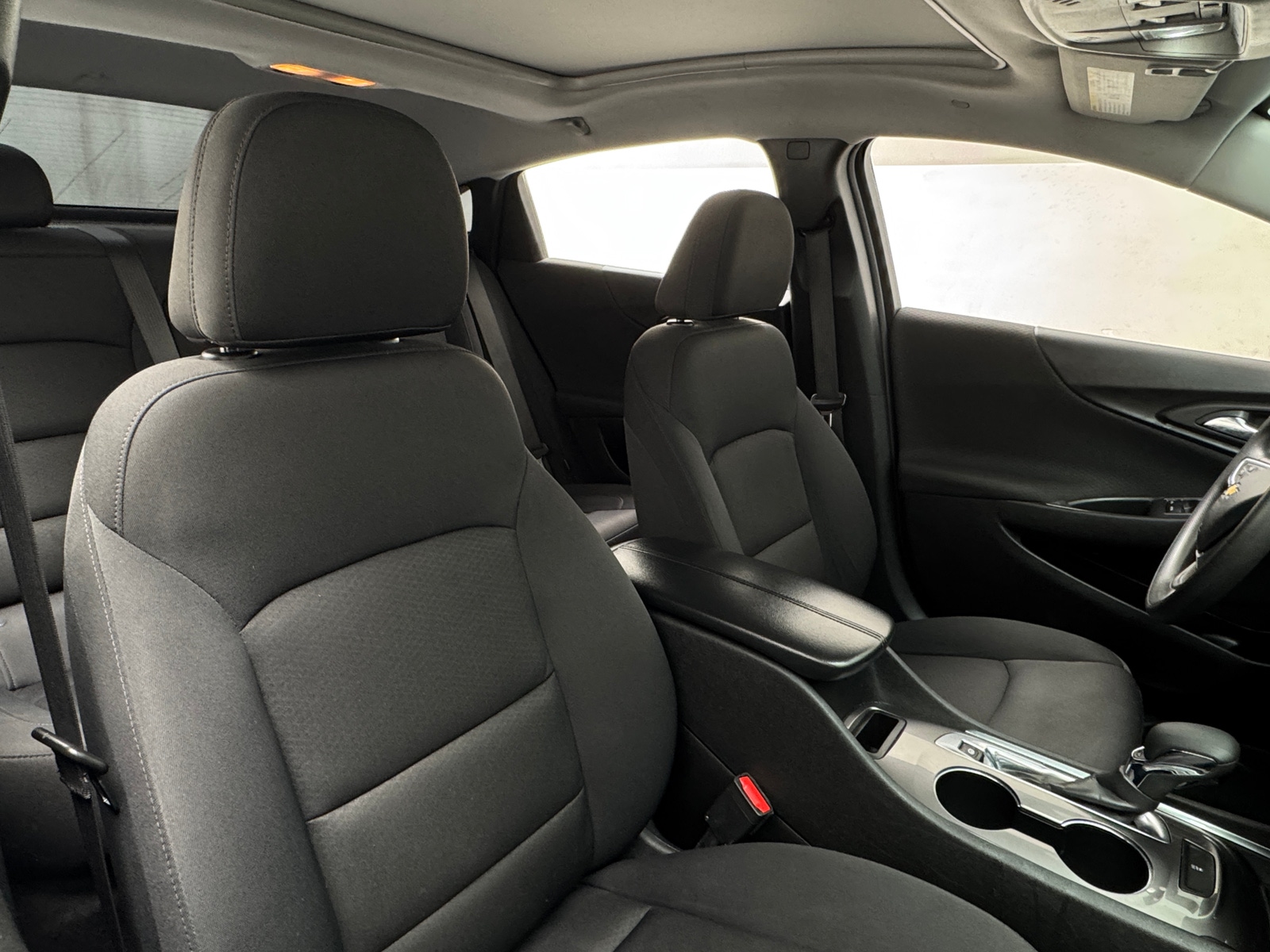 Thumbnail: 2022 Chevrolet Malibu - 2