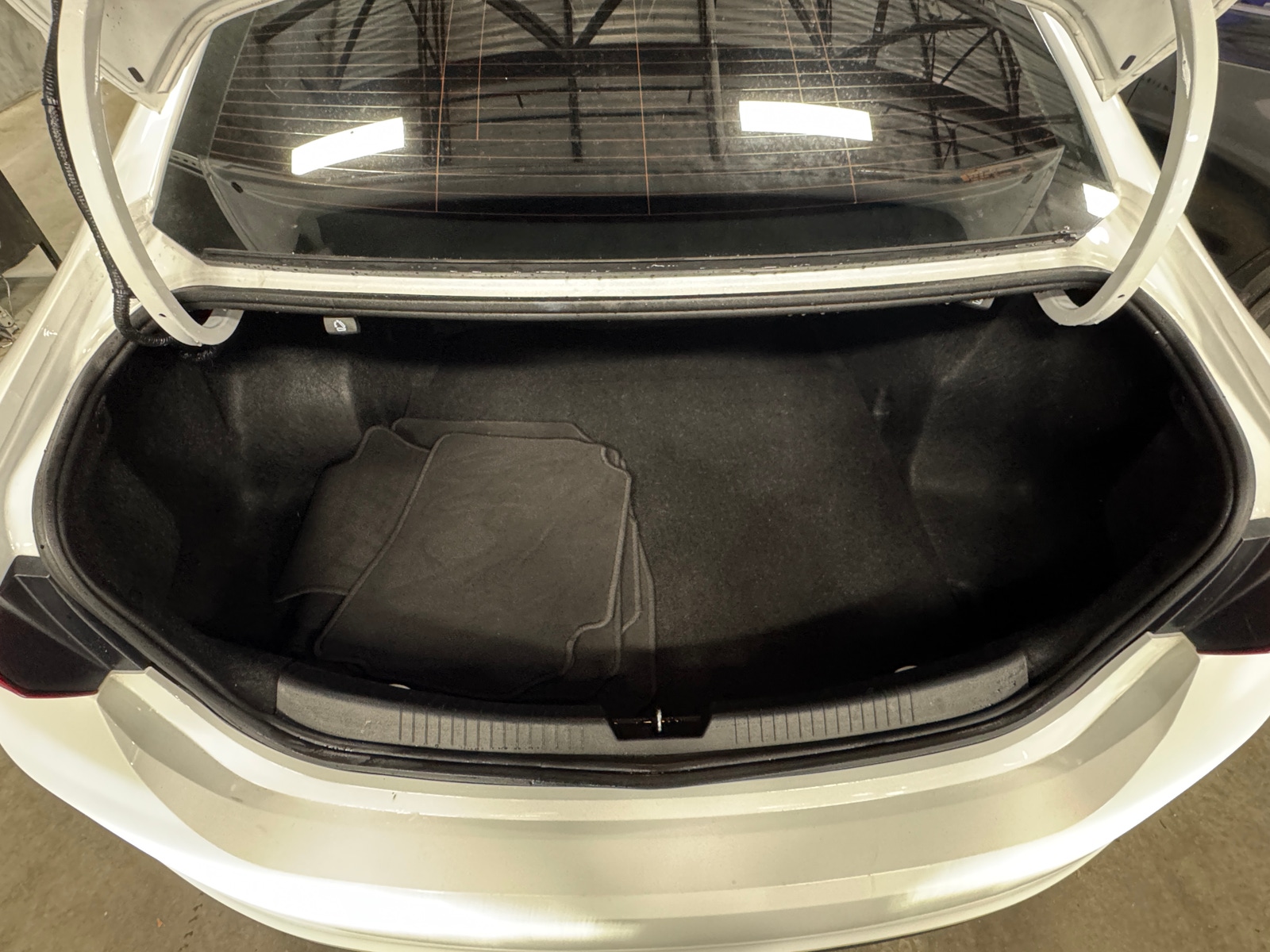 Thumbnail: 2022 Chevrolet Malibu - 7