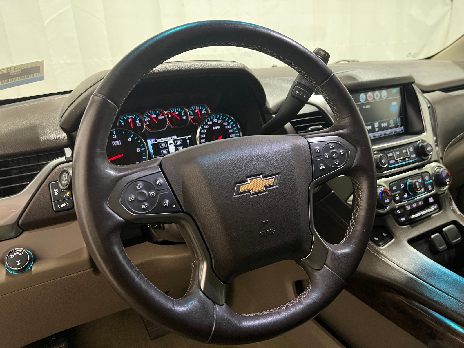 Thumbnail: 2018 Chevrolet Tahoe - 4