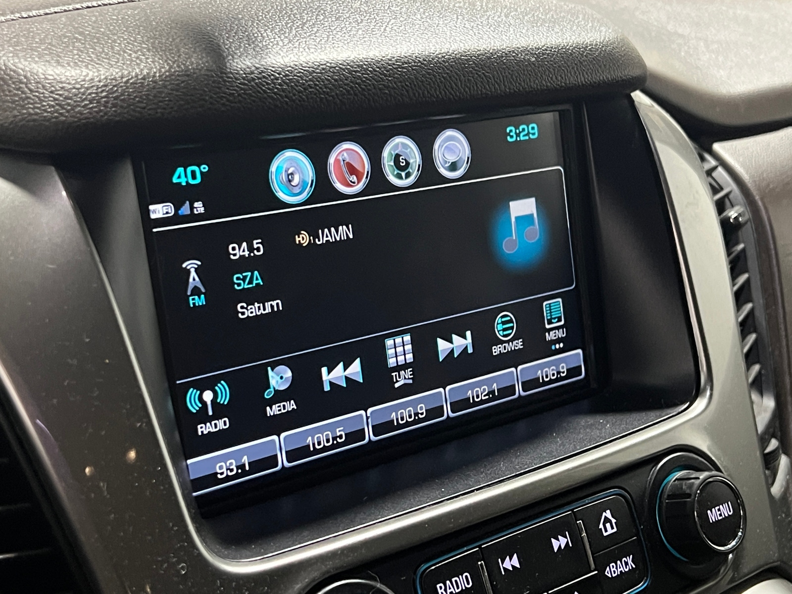 Thumbnail: 2018 Chevrolet Tahoe - 3