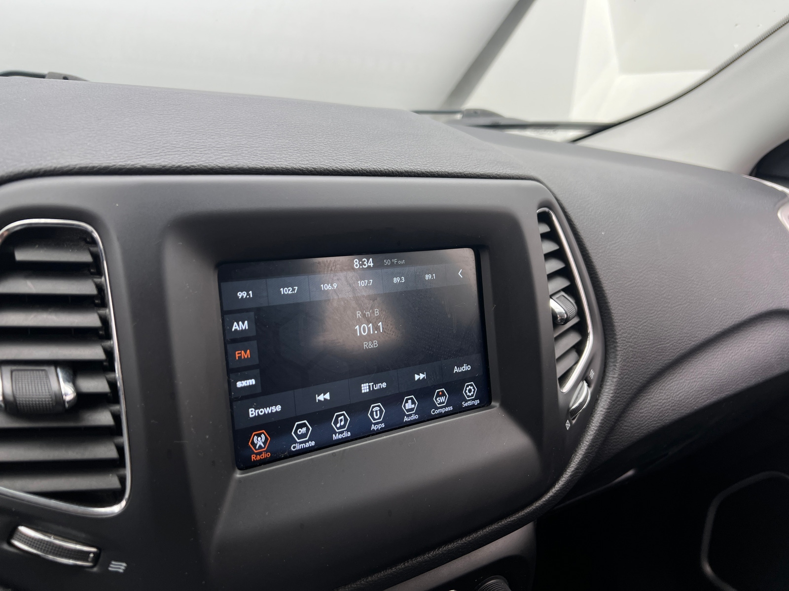 Thumbnail: 2021 Jeep Compass - 4