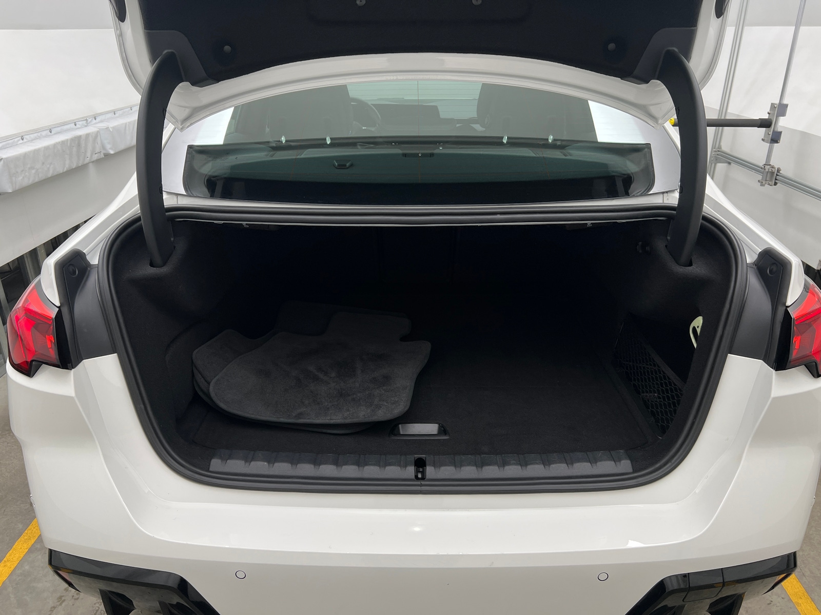 Thumbnail: 2025 BMW 2 Series - 6