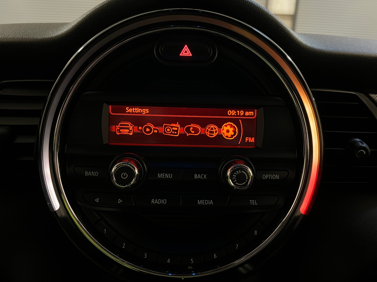 Thumbnail: 2016 MINI Cooper Hardtop - 3