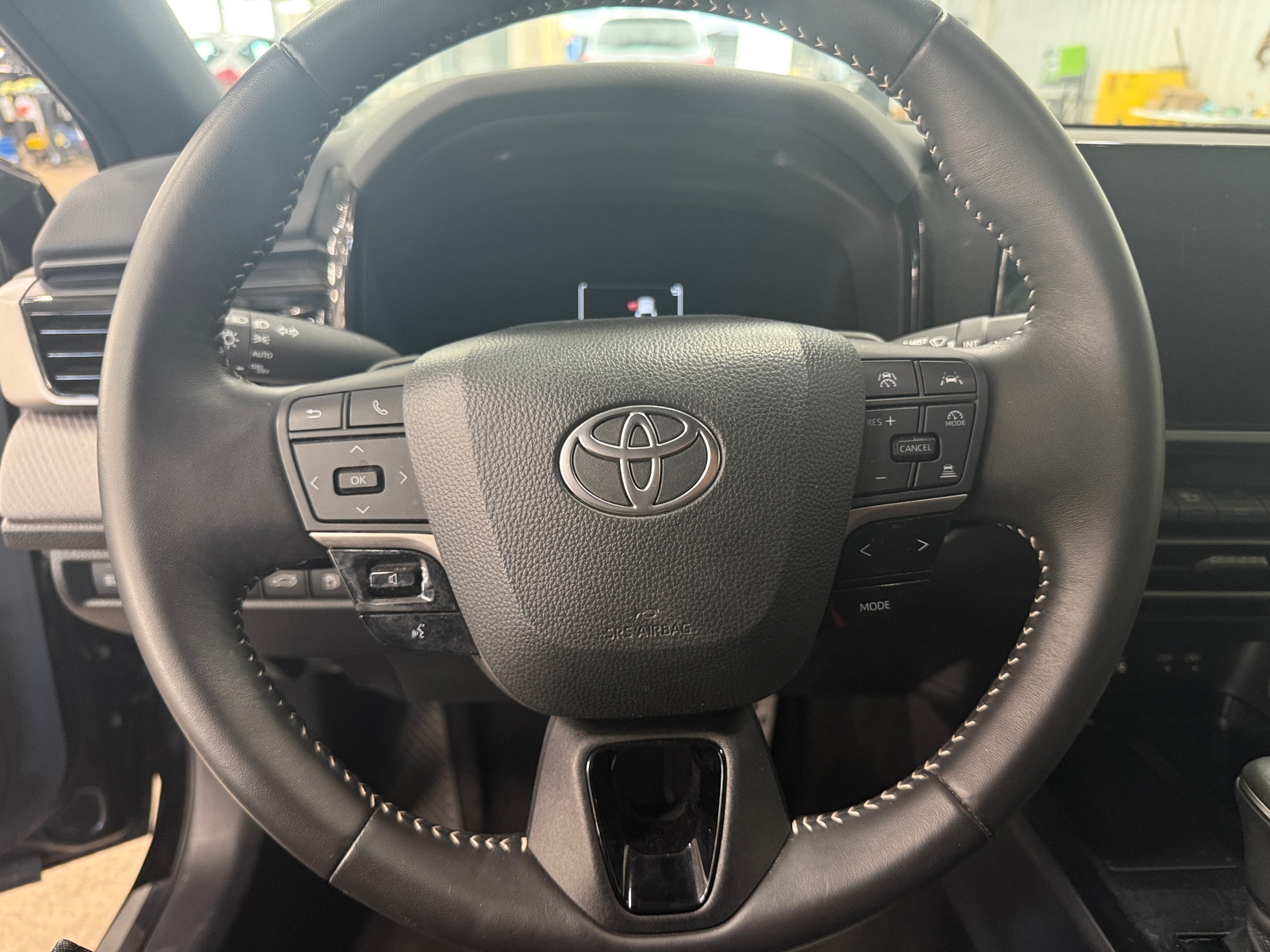 Thumbnail: 2025 Toyota Camry - 5