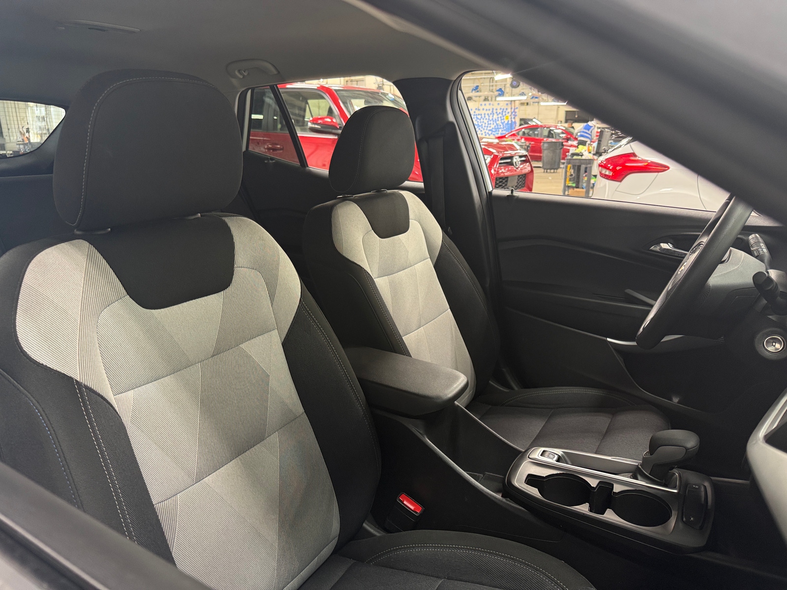 Thumbnail: 2025 Chevrolet Trax - 2