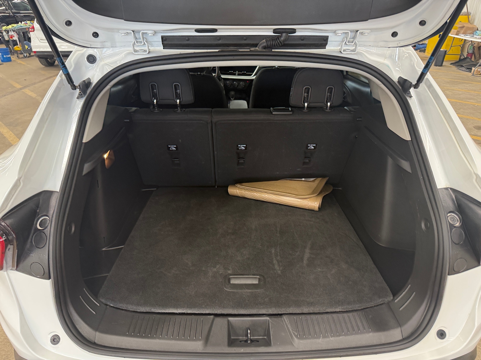 Thumbnail: 2025 Chevrolet Trax - 7