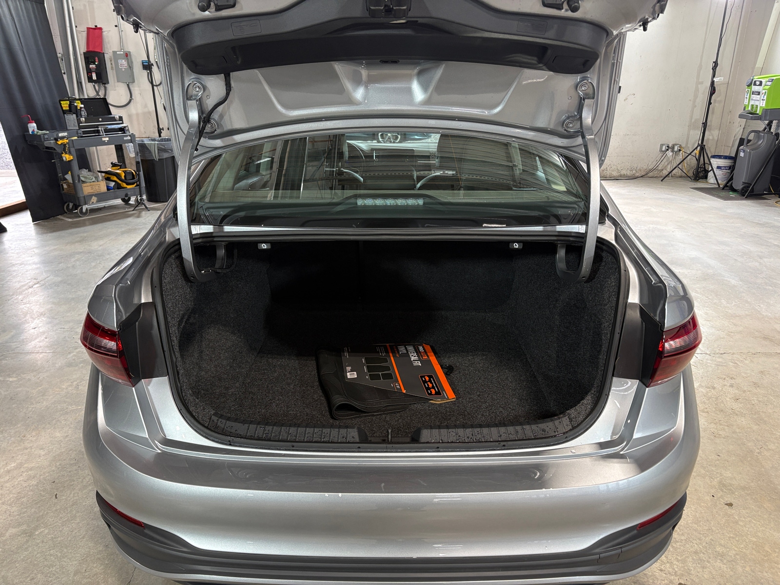 Thumbnail: 2025 Volkswagen Jetta - 6