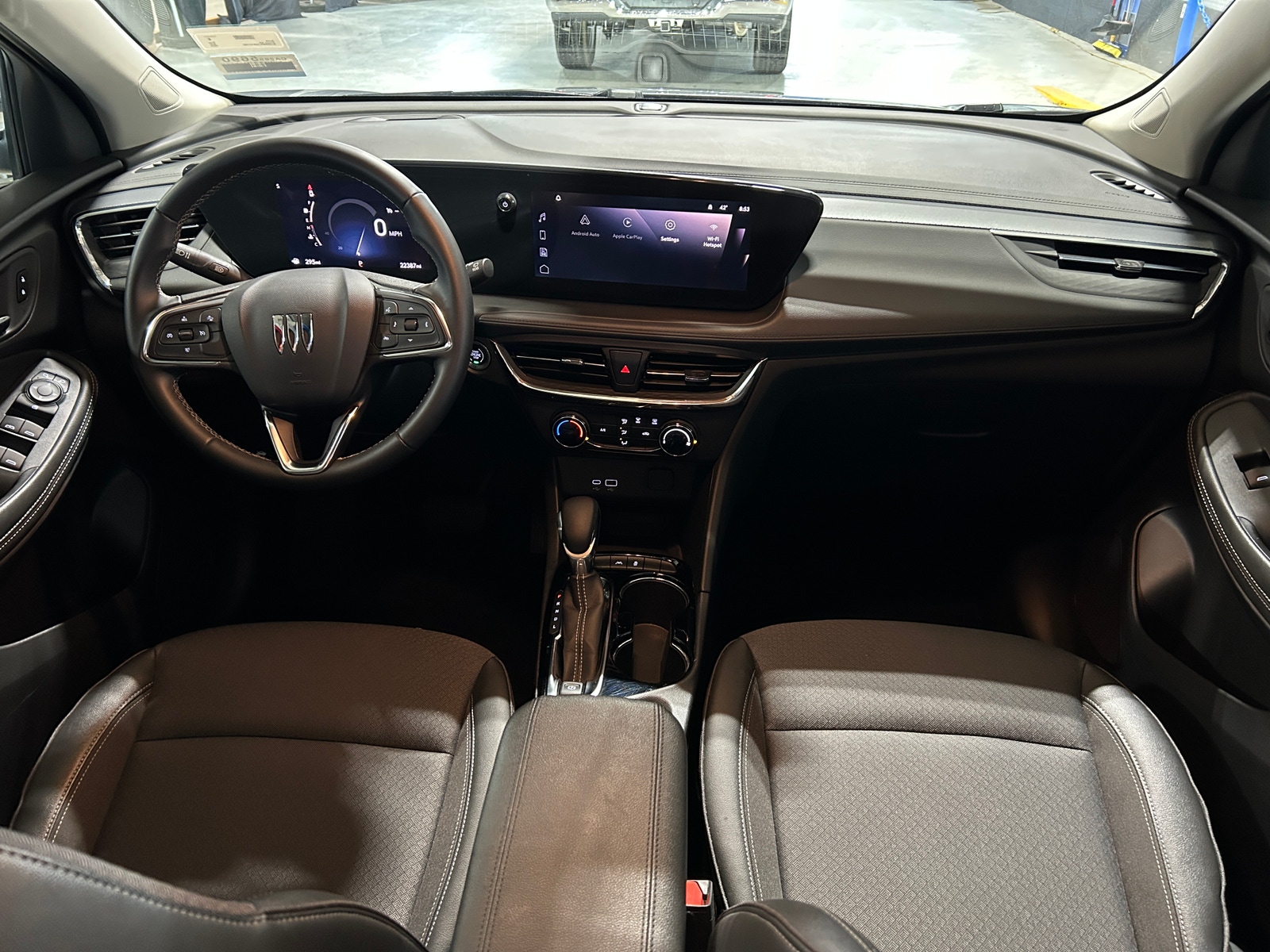 Thumbnail: 2025 Buick Encore GX - 3