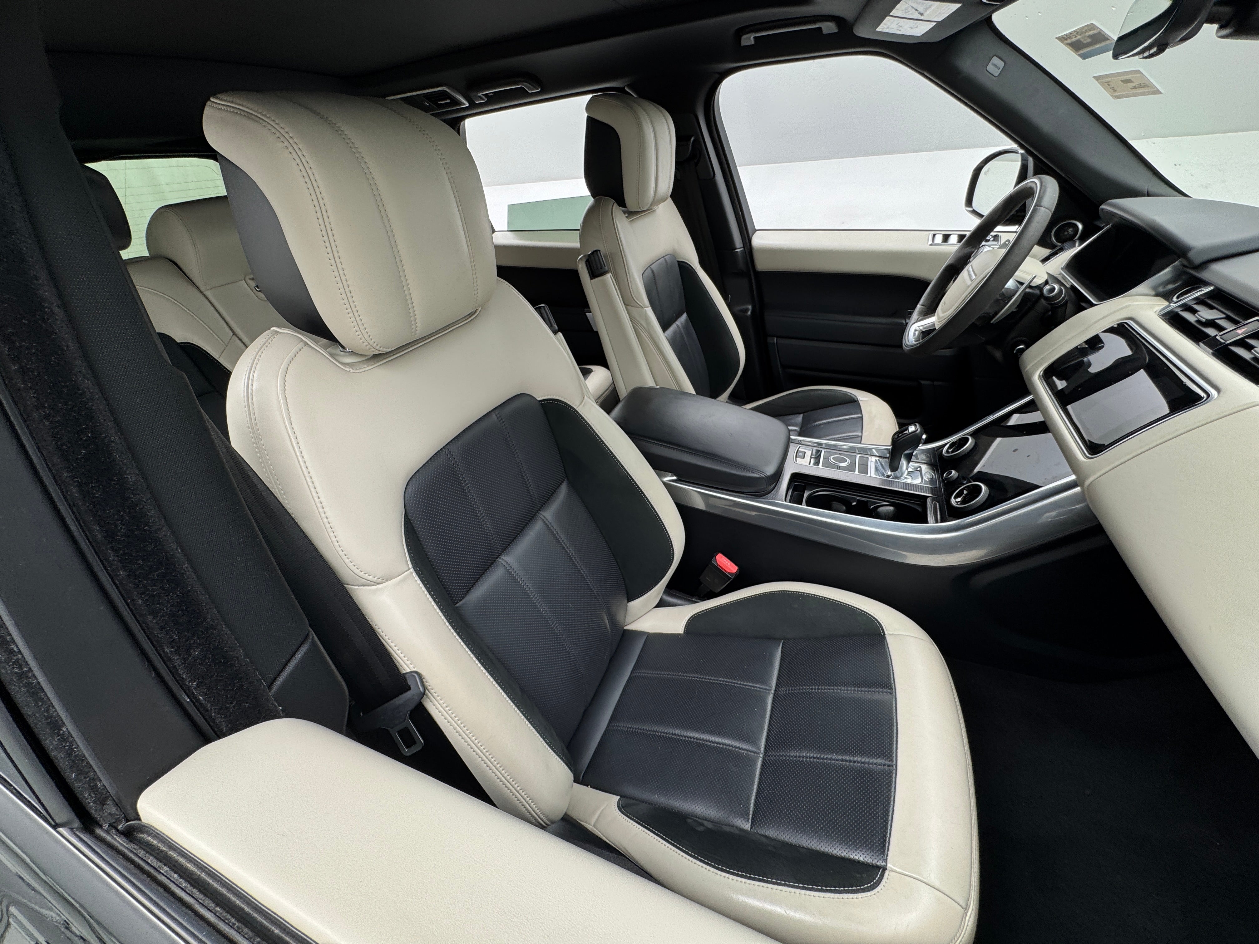 2020 Land Rover Range Rover Sport