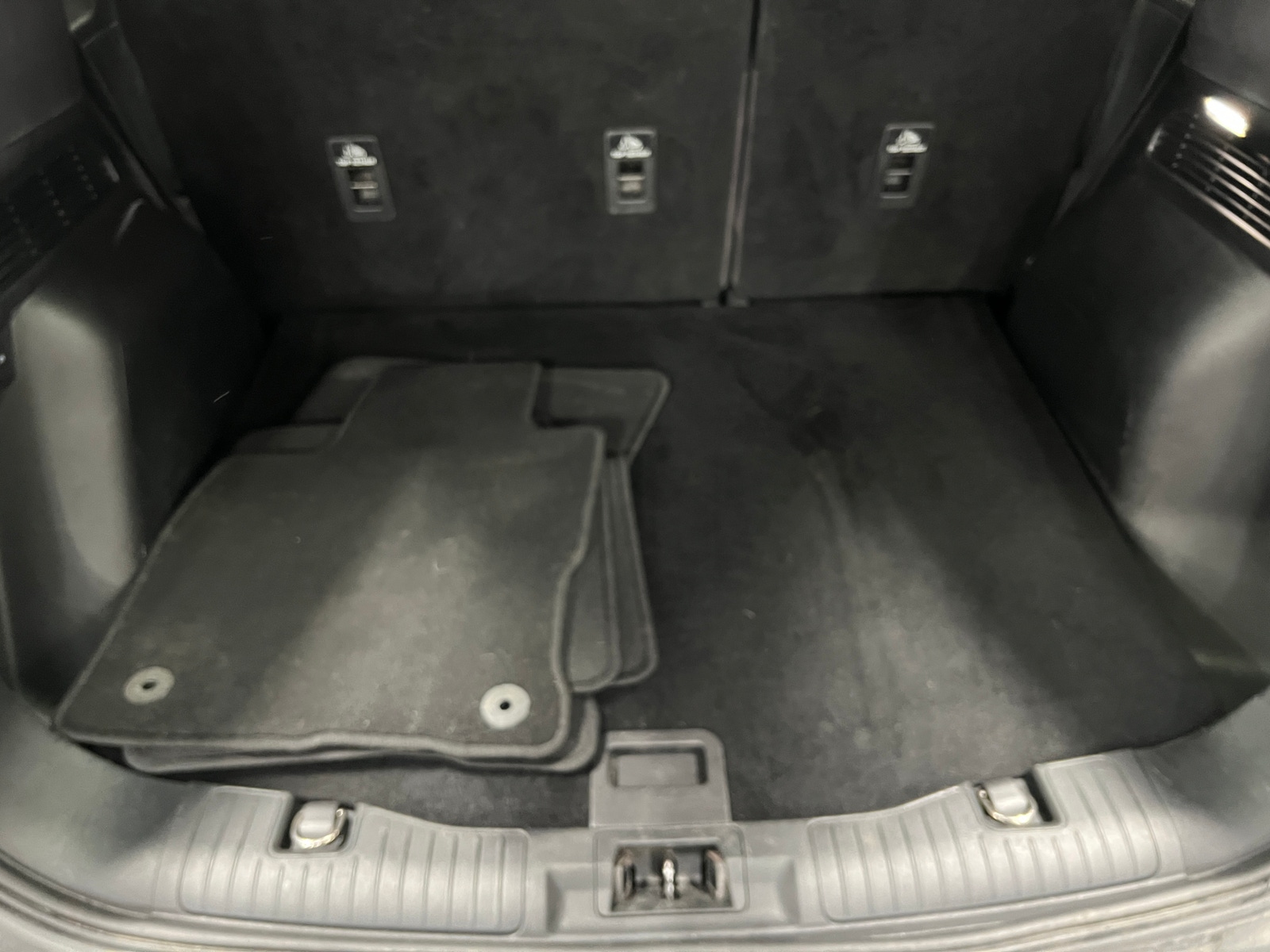 Thumbnail: 2020 Ford Escape - 7