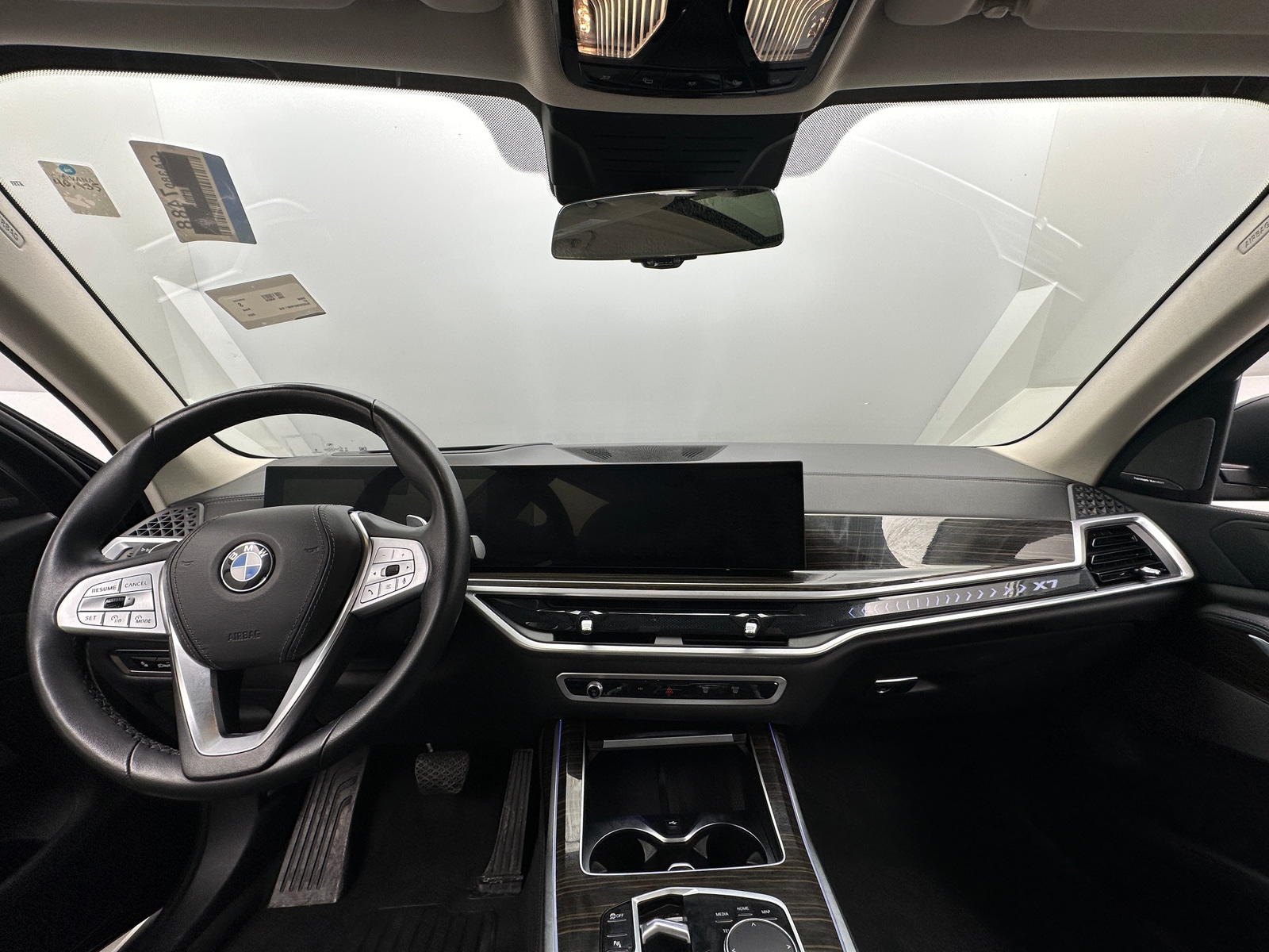 Thumbnail: 2024 BMW X7 - 2