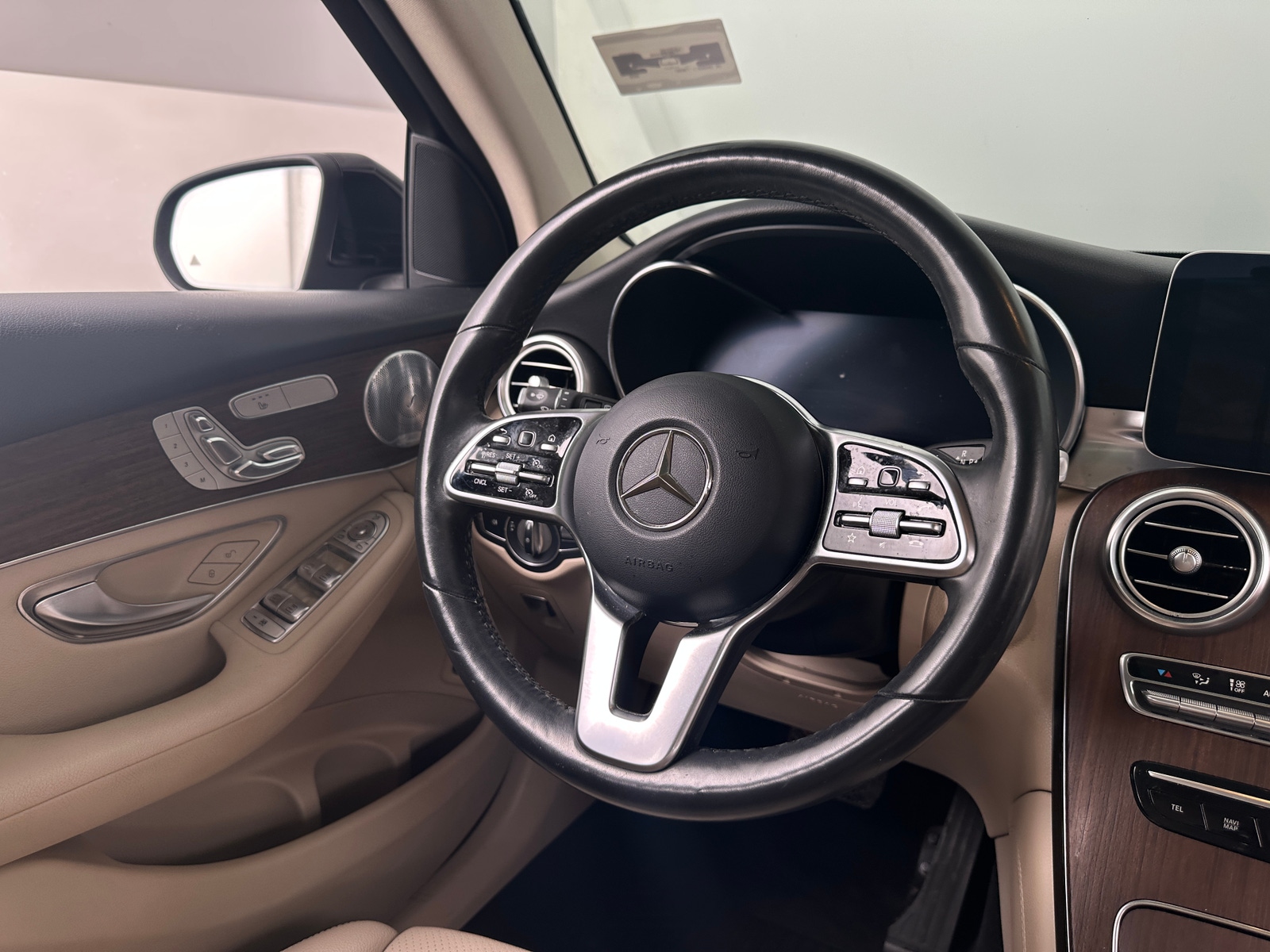 Thumbnail: 2020 Mercedes-Benz GLC - 4