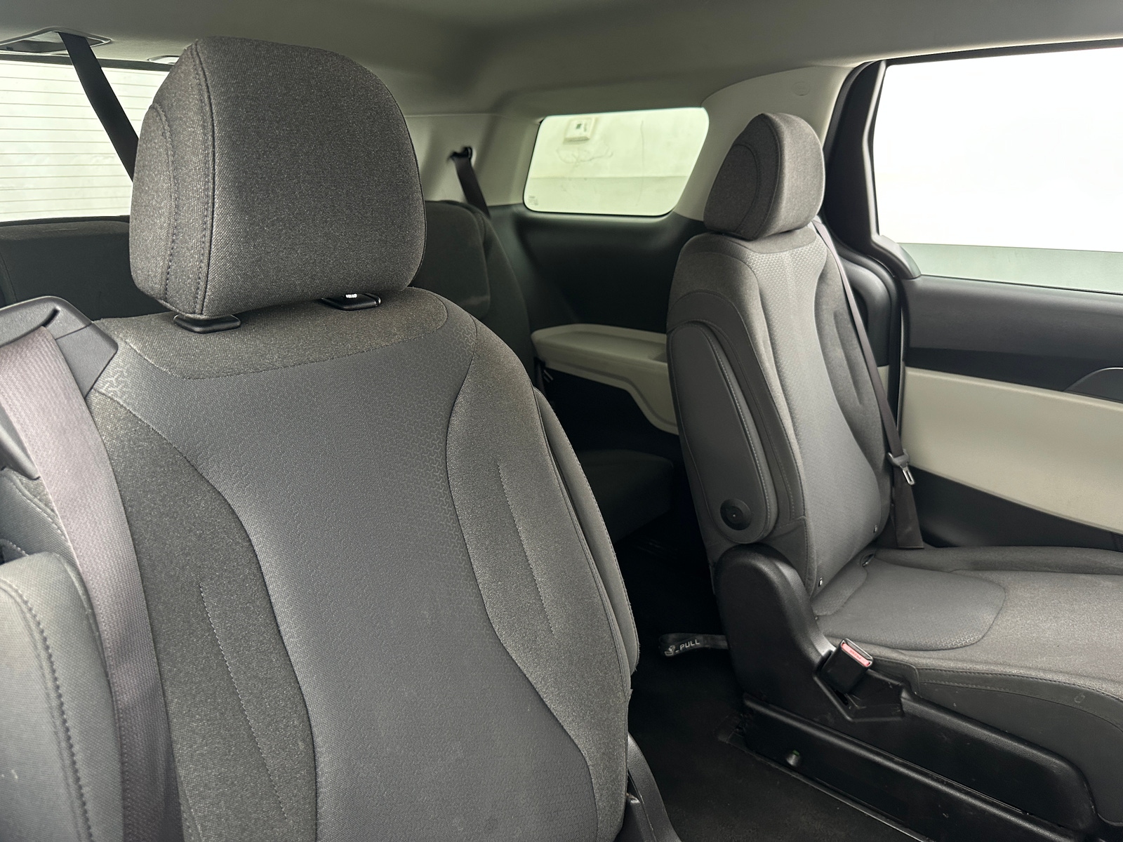 Thumbnail: 2023 Kia Carnival - 6