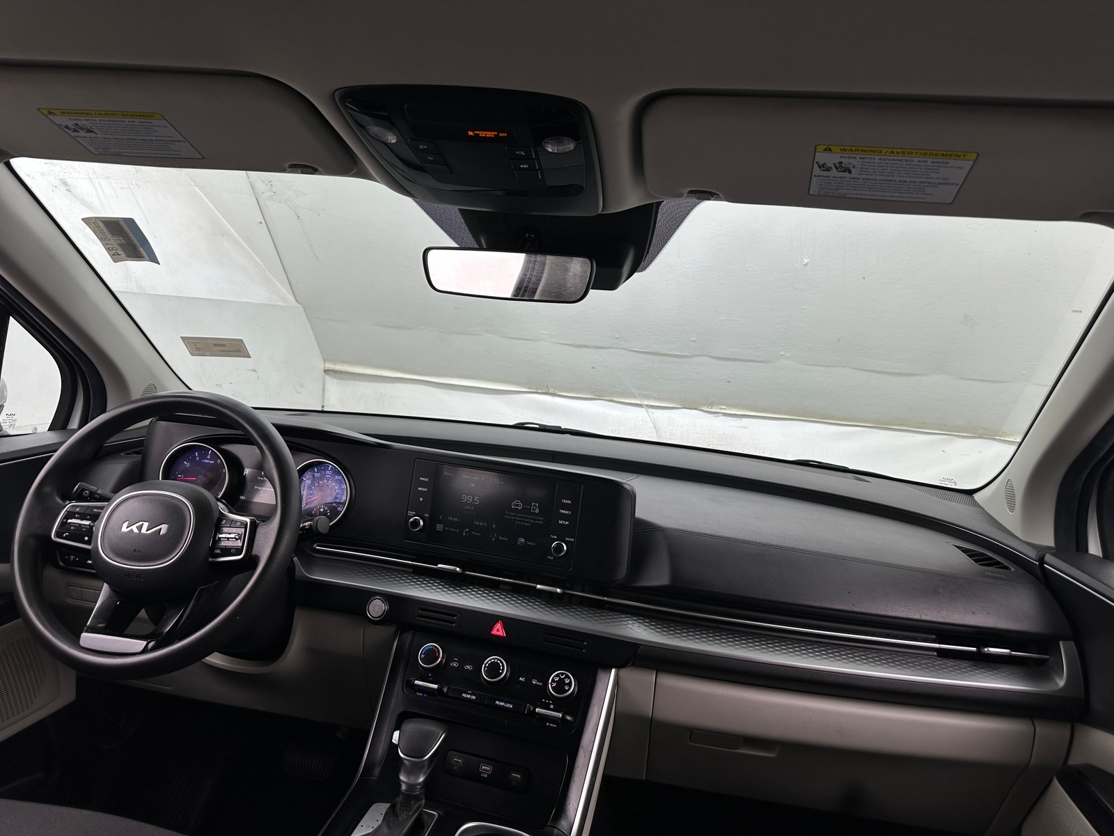 Thumbnail: 2023 Kia Carnival - 3