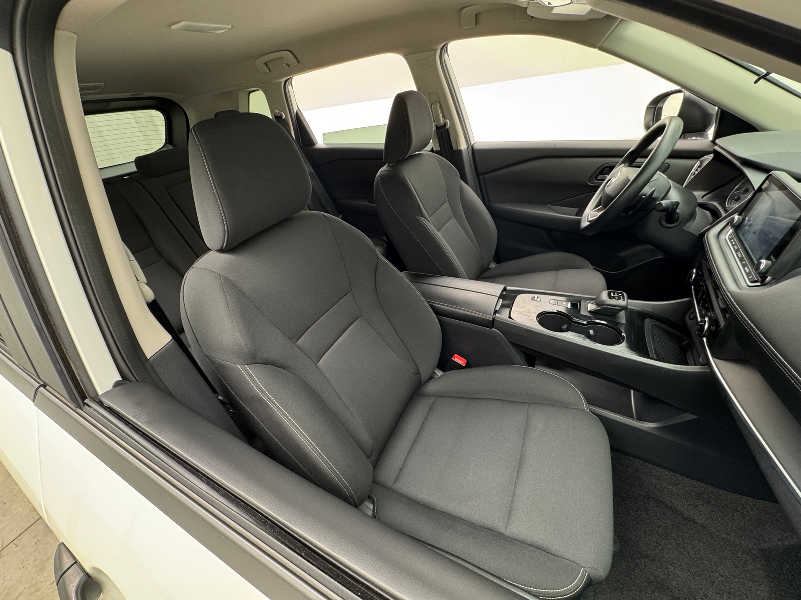 Thumbnail: 2025 Nissan Rogue - 2