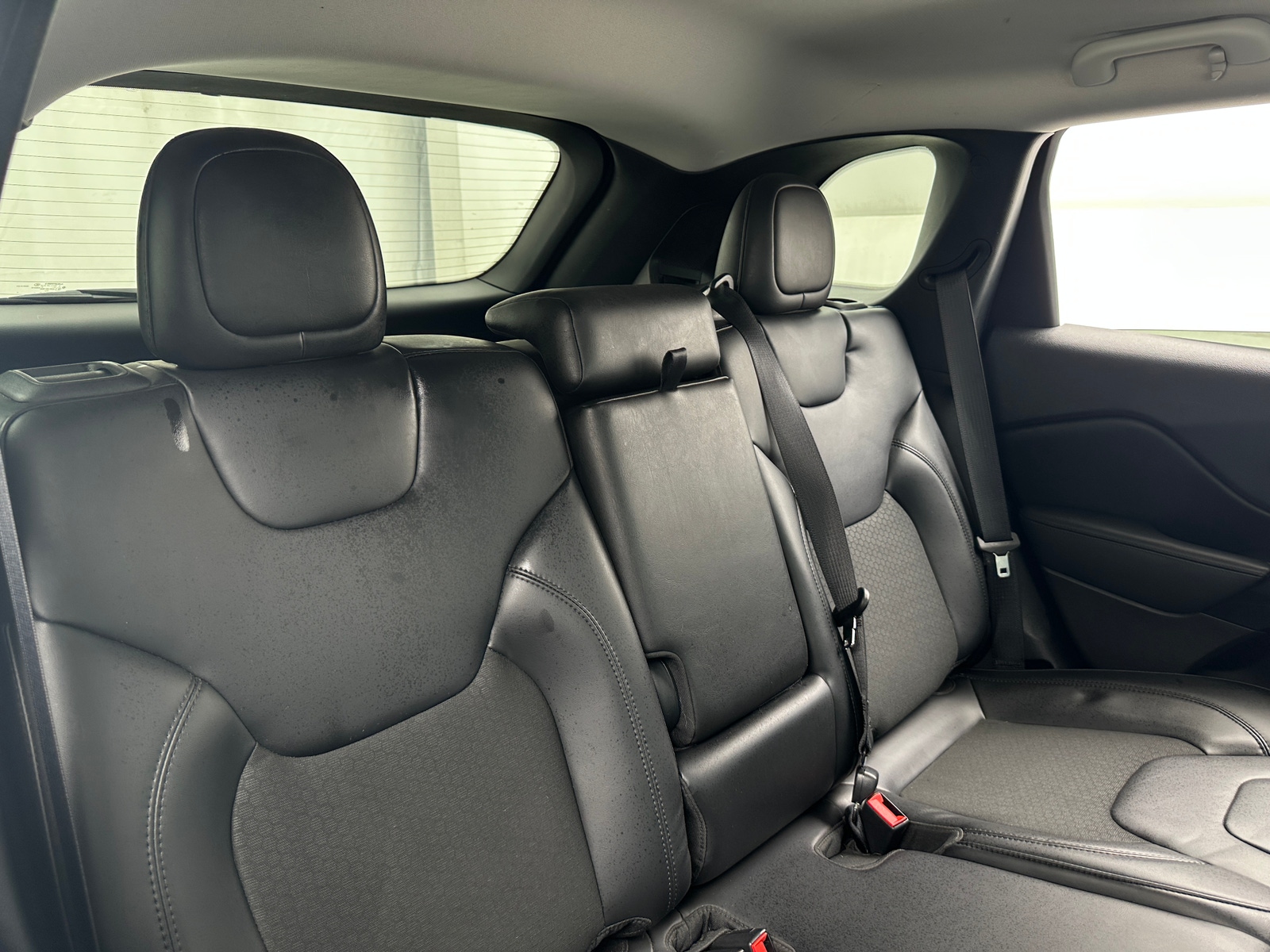 Thumbnail: 2020 Jeep Cherokee - 6