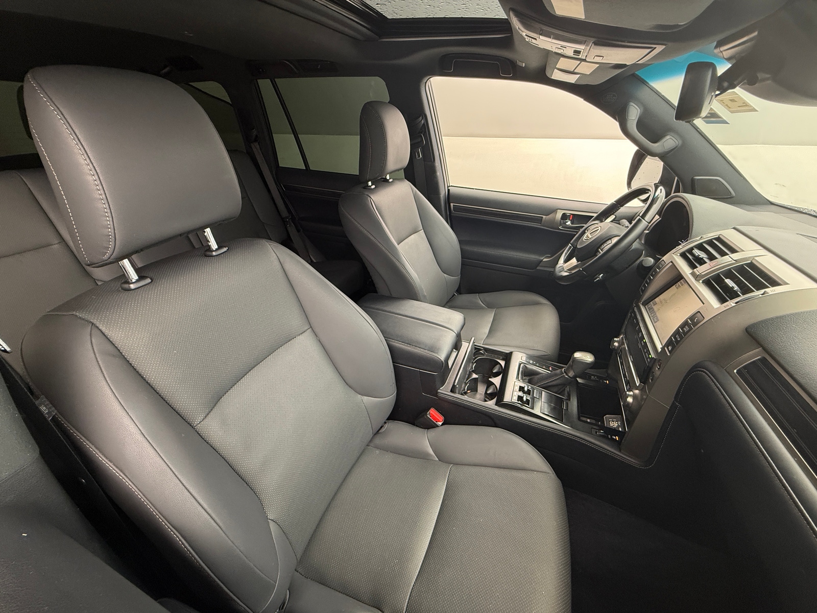 Thumbnail: 2021 Lexus GX - 2