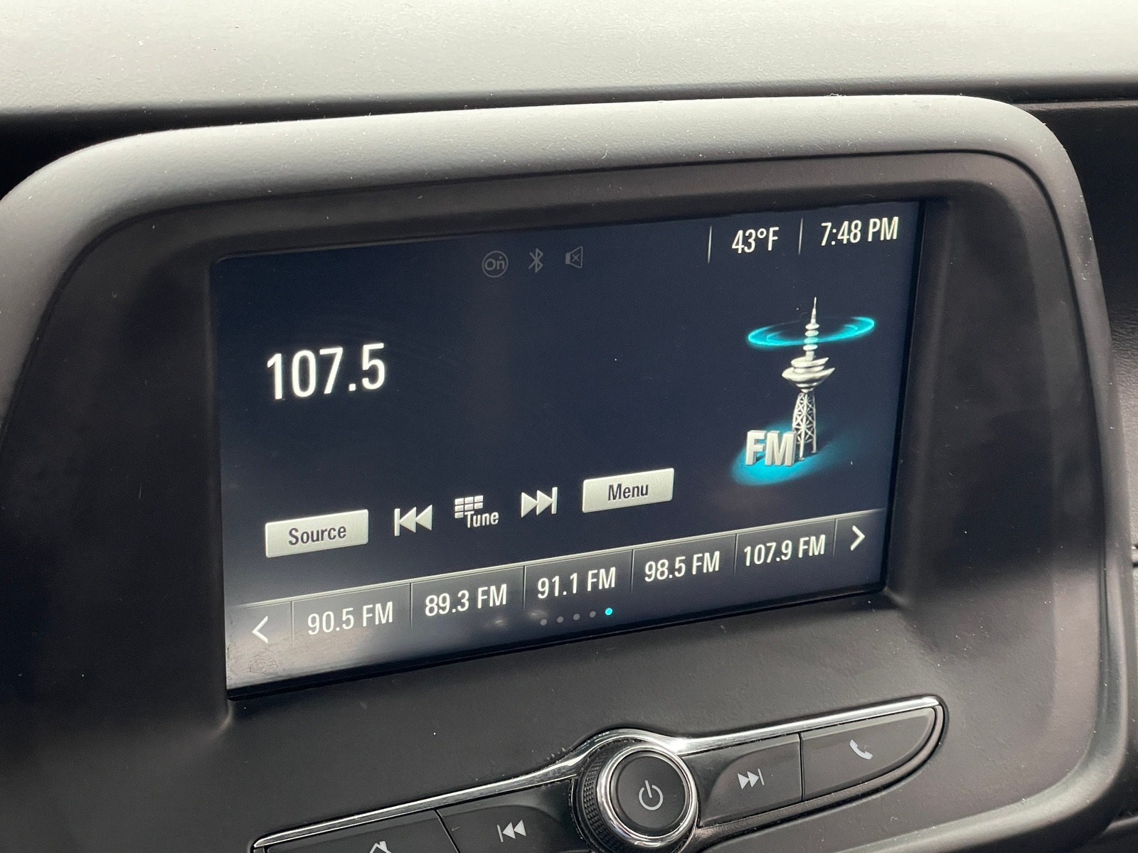 Thumbnail: 2016 Chevrolet Camaro - 3