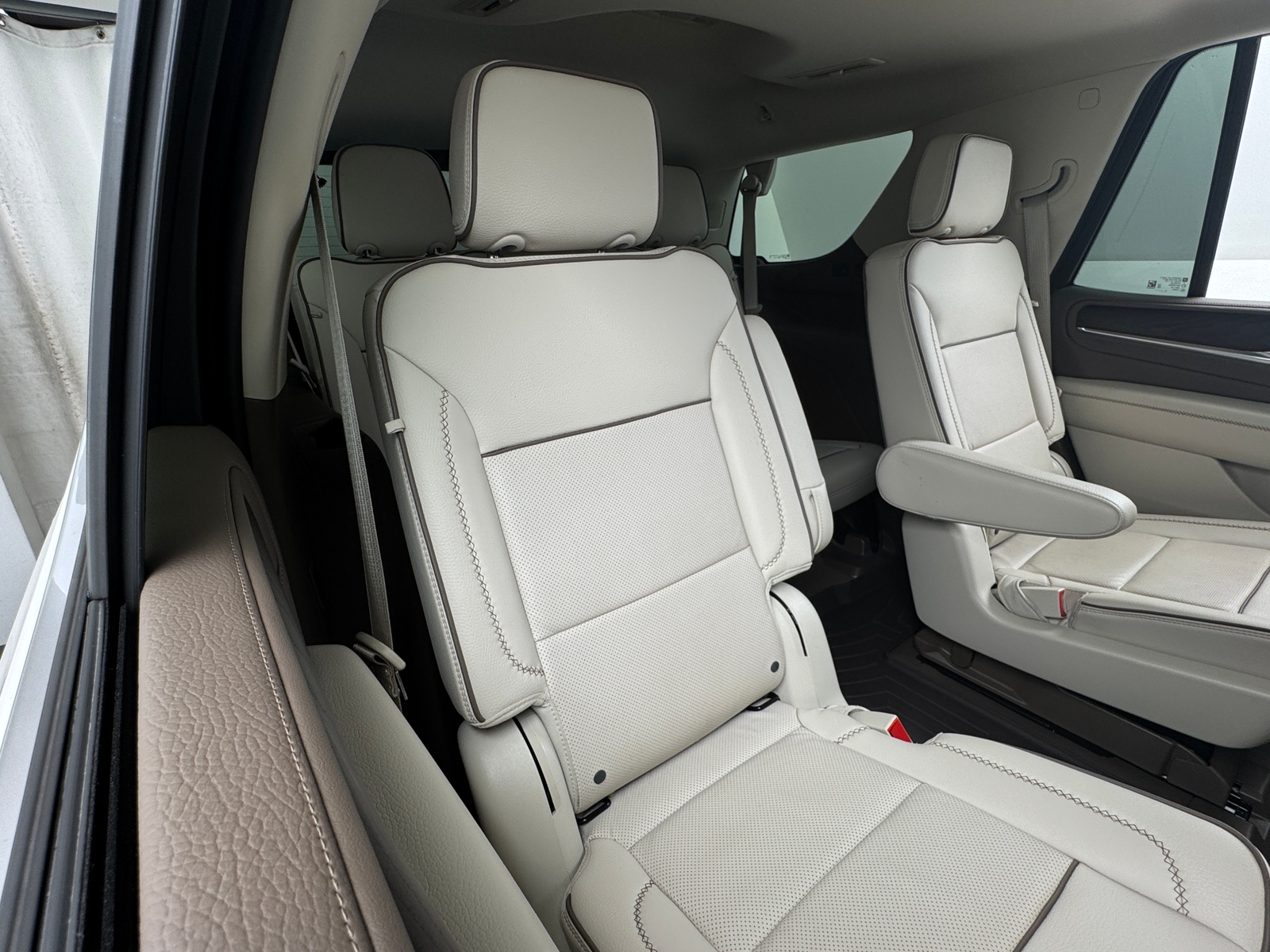 Thumbnail: 2023 GMC Yukon - 5