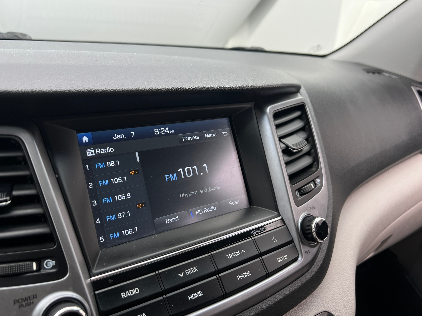 Thumbnail: 2018 Hyundai Tucson - 4