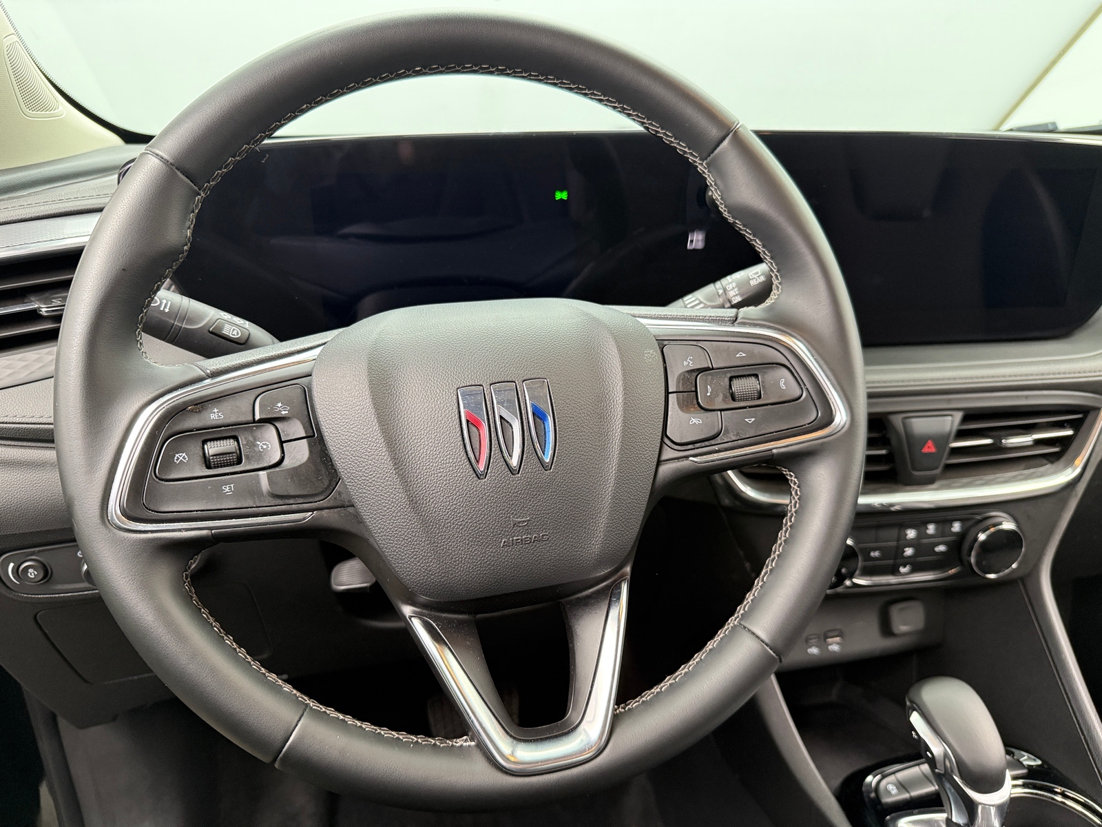 Thumbnail: 2025 Buick Encore GX - 4