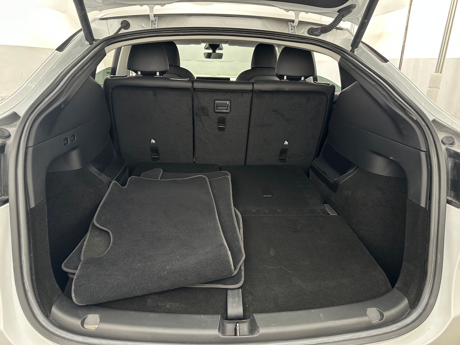 Thumbnail: 2023 Tesla Model Y - 6