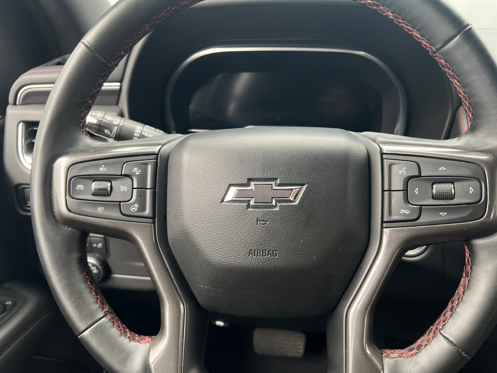 Thumbnail: 2023 Chevrolet Suburban - 4