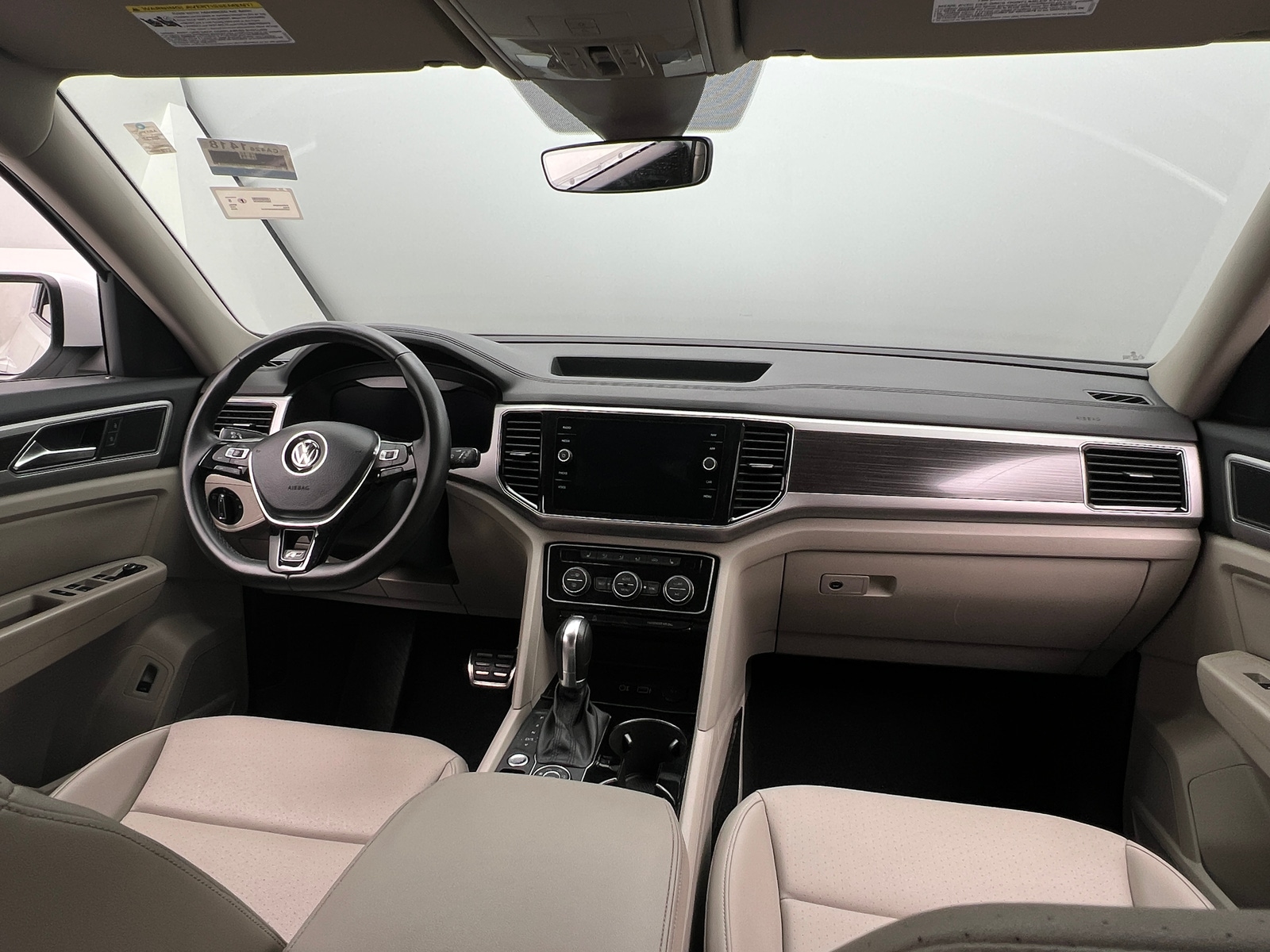 Thumbnail: 2019 Volkswagen Atlas - 2