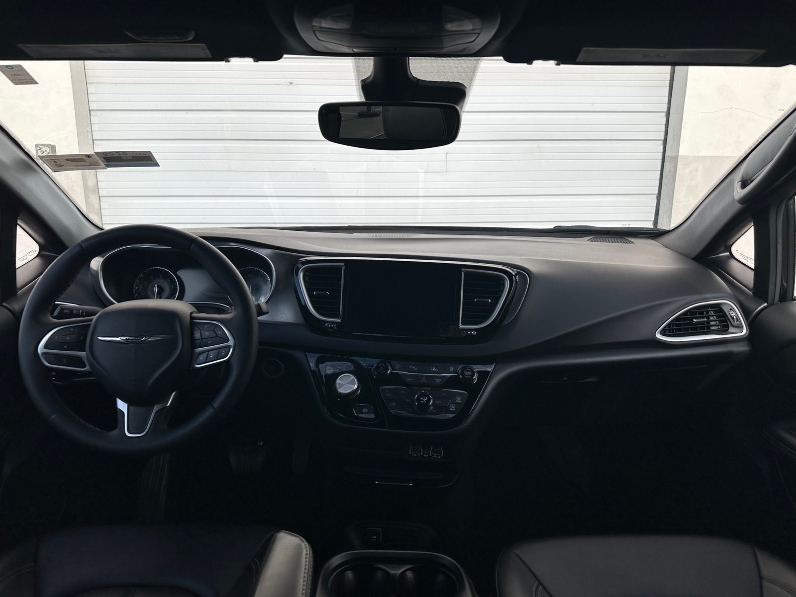 Thumbnail: 2025 Chrysler Pacifica - 2