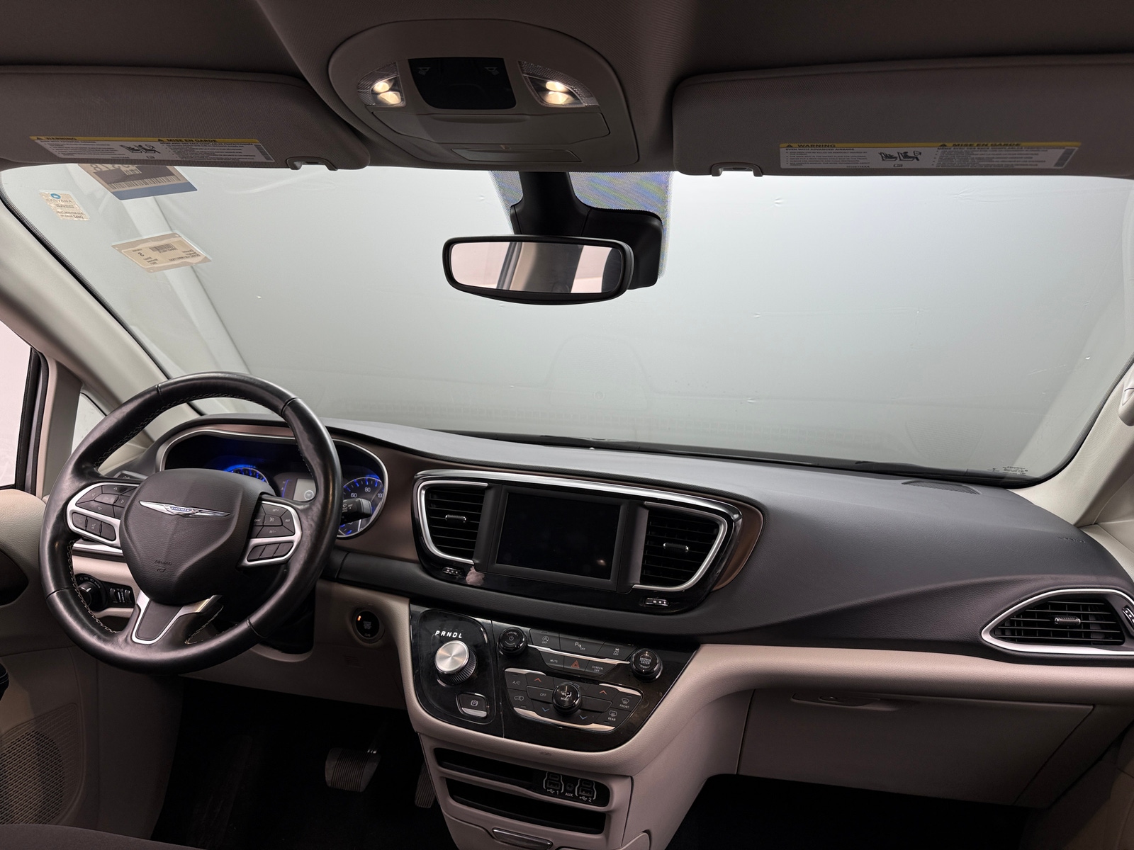 Thumbnail: 2021 Chrysler Voyager - 3