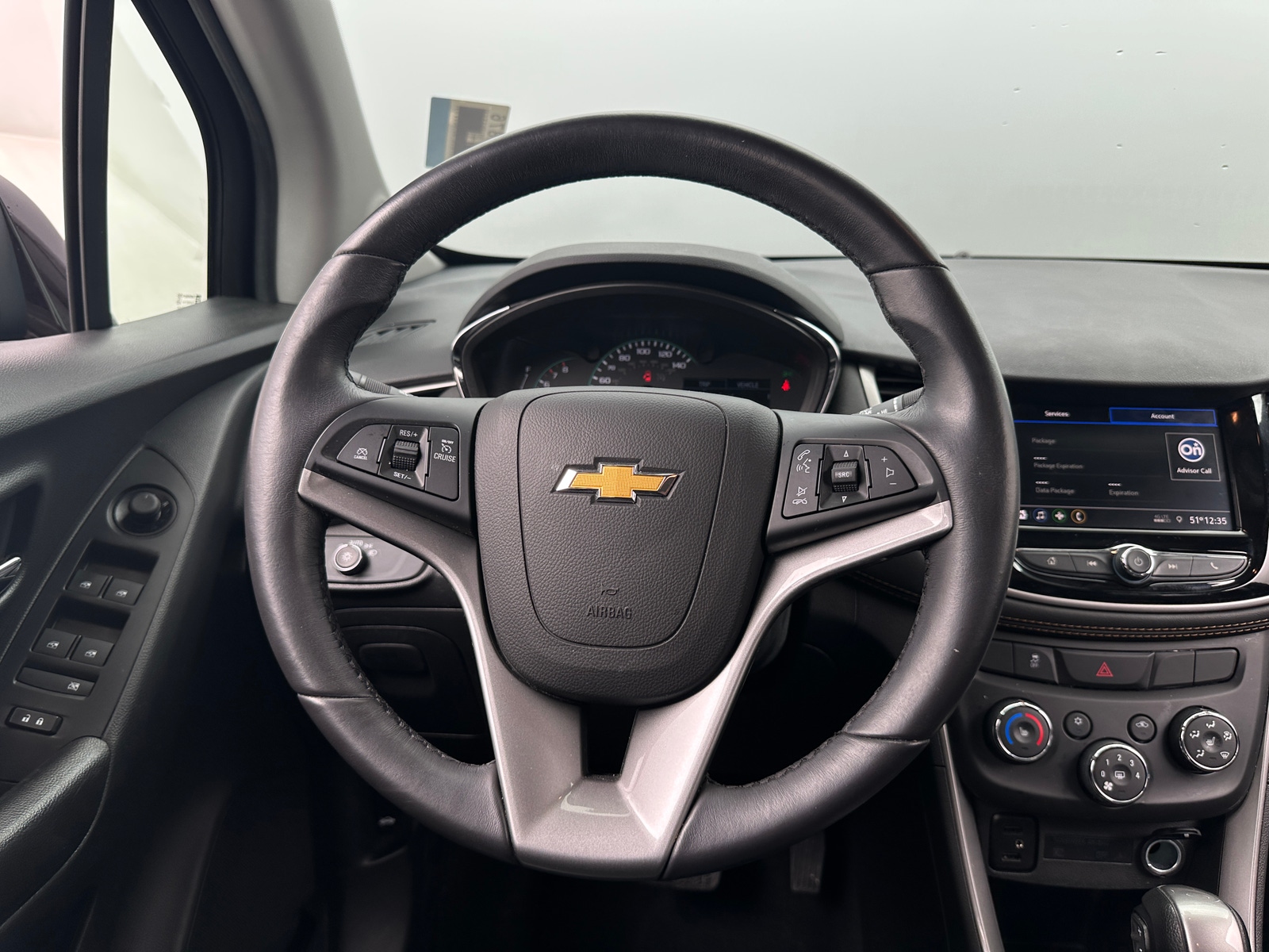 Thumbnail: 2022 Chevrolet Trax - 4