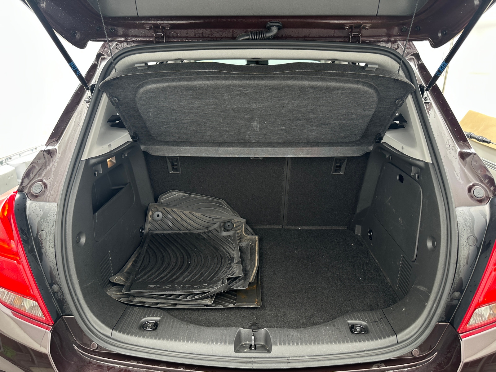 Thumbnail: 2022 Chevrolet Trax - 6