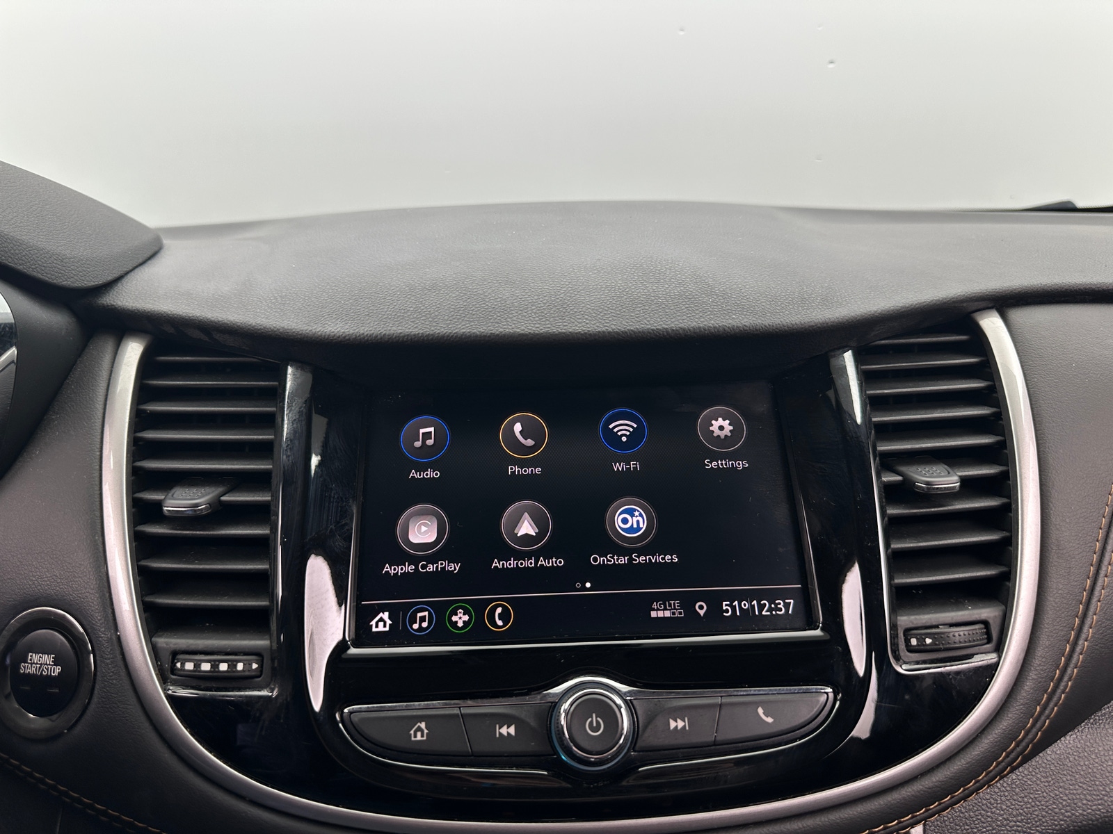 Thumbnail: 2022 Chevrolet Trax - 3