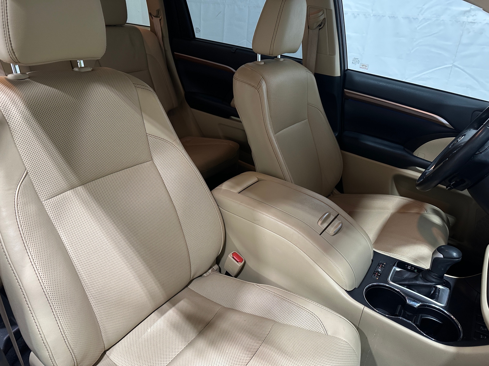 Thumbnail: 2019 Toyota Highlander - 2