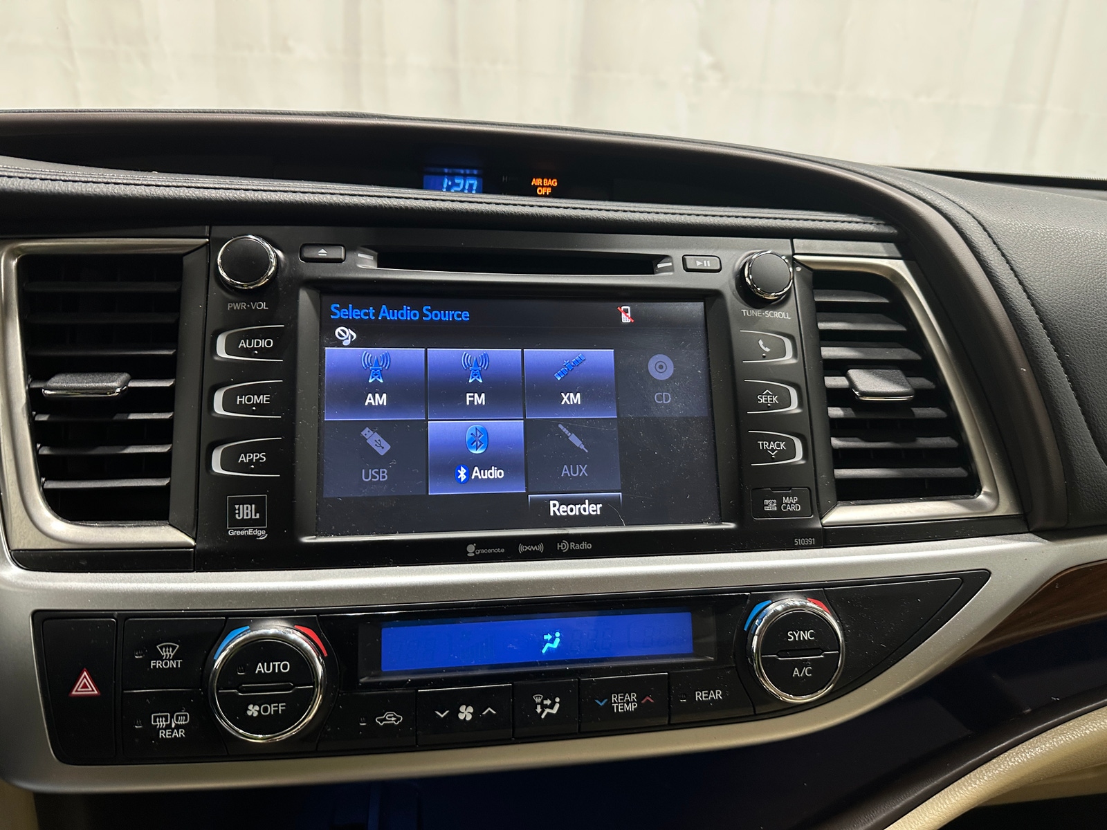 Thumbnail: 2019 Toyota Highlander - 4