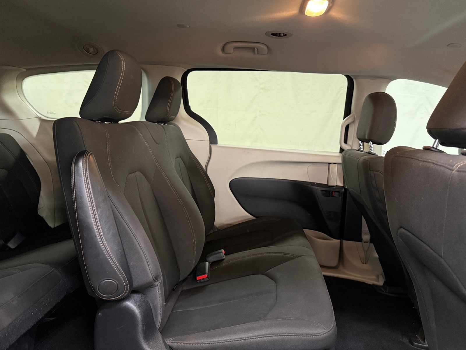 Thumbnail: 2019 Chrysler Pacifica - 6