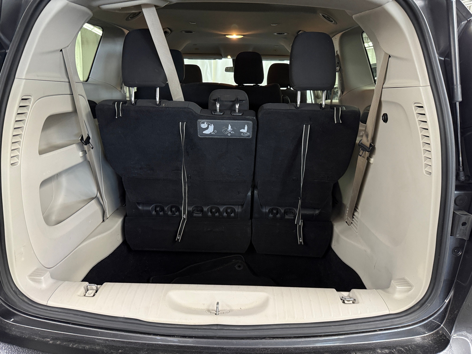 Thumbnail: 2019 Chrysler Pacifica - 7