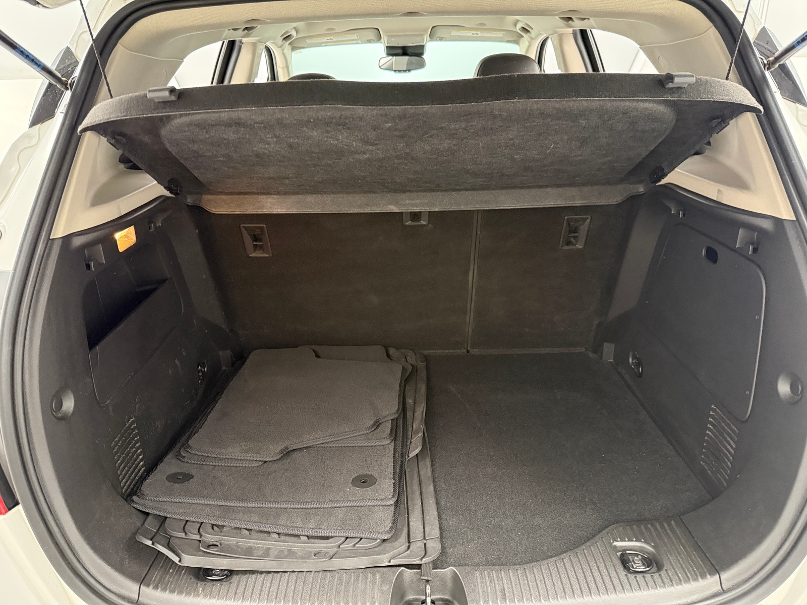 Thumbnail: 2018 Buick Encore - 6