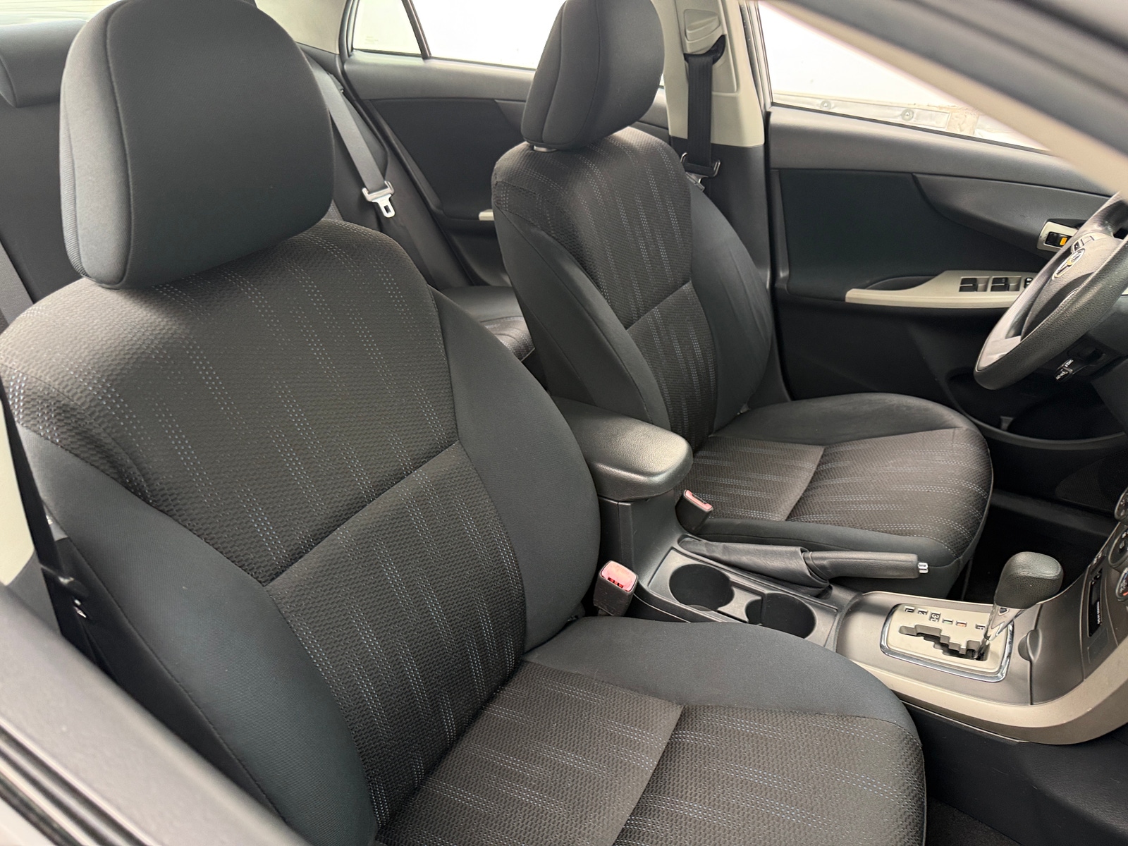 Thumbnail: 2011 Toyota Corolla - 2