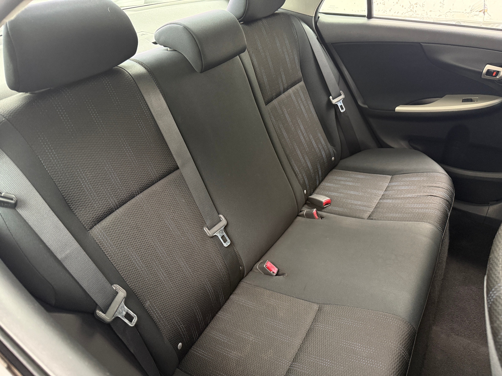 Thumbnail: 2011 Toyota Corolla - 6