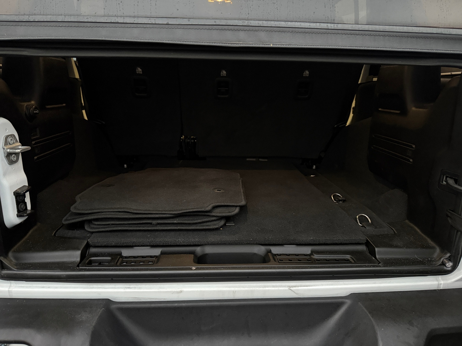 Thumbnail: 2021 Jeep Wrangler - 7