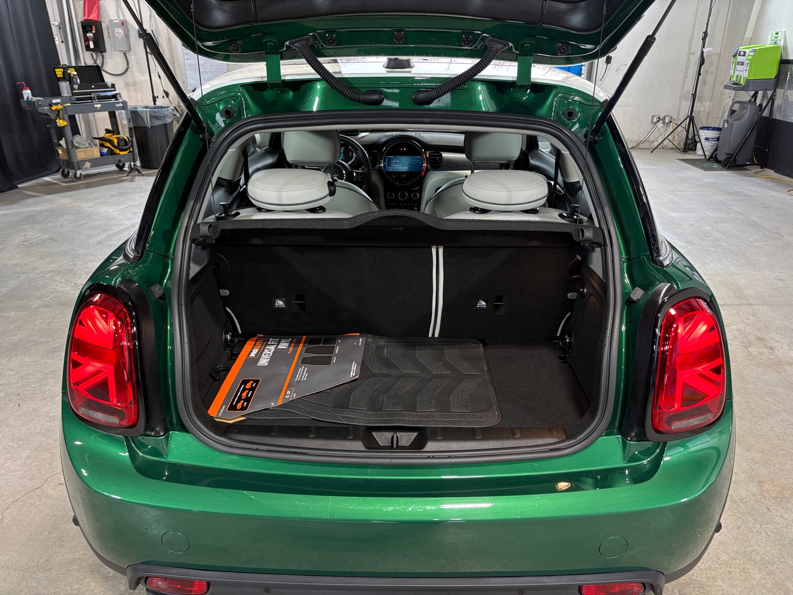 Thumbnail: 2023 MINI Cooper Hardtop - 6